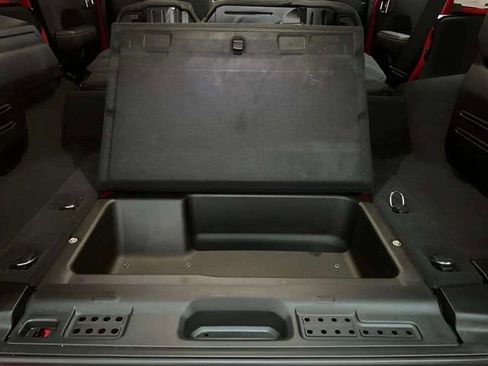 Used 2025 Jeep Wrangler Unlimited Sahara w/ Safety Group AWD/4WD image 89