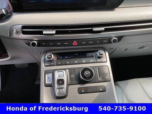Used 2025 Hyundai Palisade SEL FWD image 38