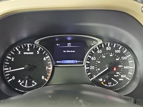 Used 2020 Nissan Pathfinder SL FWD image 18