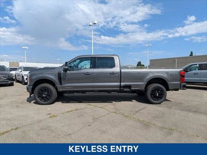 New 2026 Ford F350 Lariat w/ Black Appearance Package