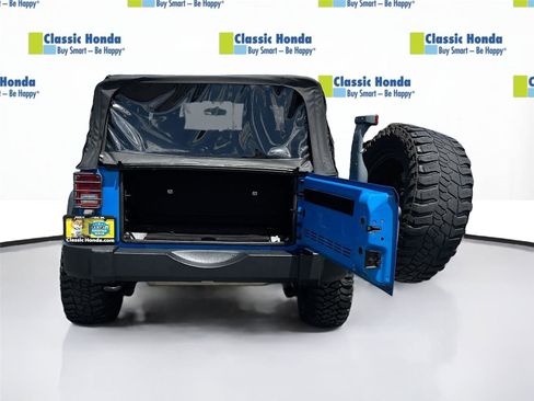 Used 2011 Jeep Wrangler Sport image 27