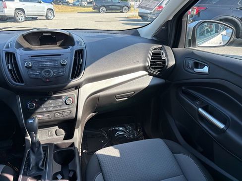 Used 2017 Ford Escape SE FWD image 11