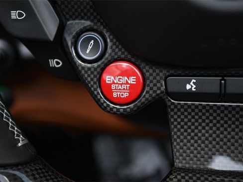 Certified 2022 Ferrari 812 GTS Base image 29
