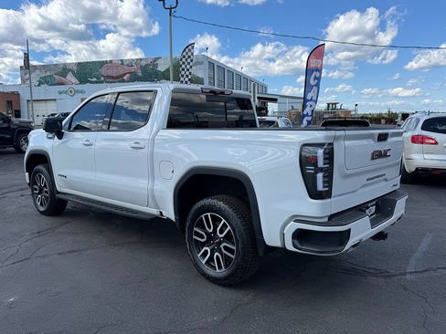 Used 2022 GMC Sierra 1500 AT4 w/ AT4 Premium Package AWD/4WD image 7