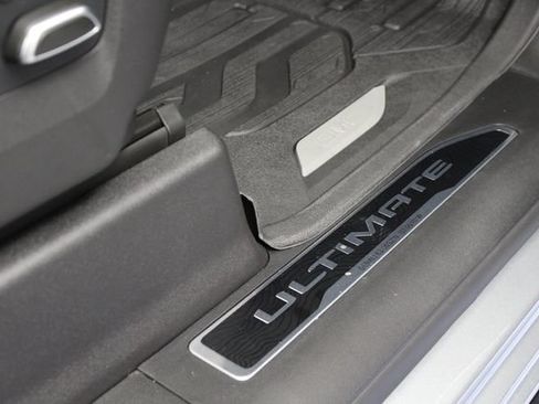 New 2026 GMC Sierra 2500 Denali Ultimate w/ LPO, Black Badging Package AWD/4WD image 24