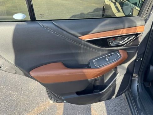 Used 2021 Subaru Outback Touring w/ Popular Package #2 image 14