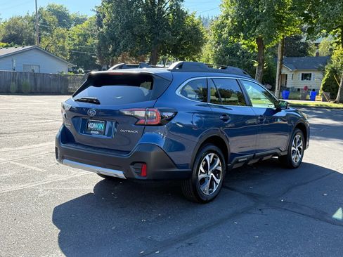 Used 2022 Subaru Outback Limited AWD/4WD image 6