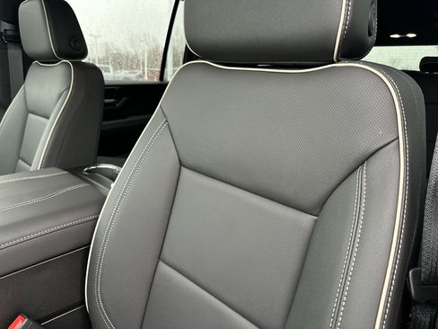 New 2026 GMC Yukon XL Elevation image 11