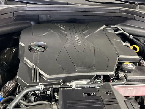 Used 2023 Genesis GV70 2.5T w/ Select Package image 29