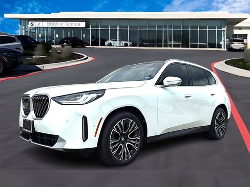 Used 2025 BMW X3 xDrive30i w/ Premium Package image 1