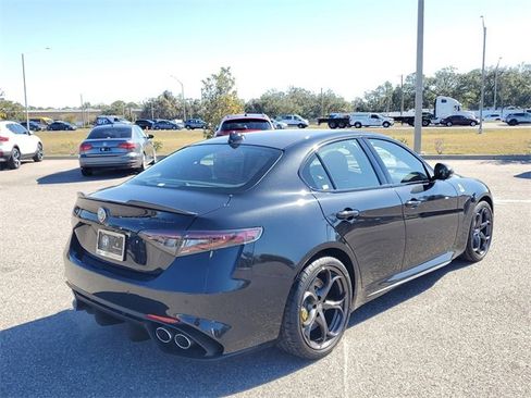 New 2024 Alfa Romeo Giulia Quadrifoglio image 4