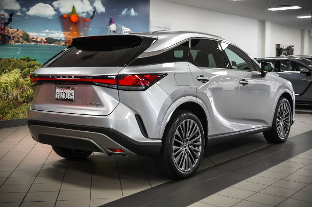 Certified 2026 Lexus RX 450h AWD w/ Convenience Package image 6