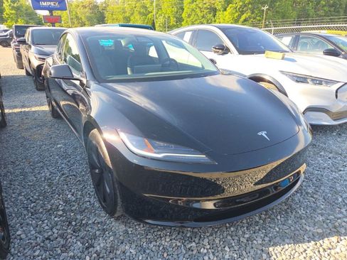 Used 2025 Tesla Model 3 Long Range RWD image 2