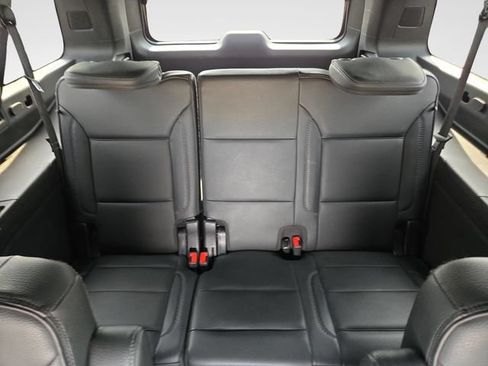 Used 2022 GMC Yukon XL Denali w/ Max Trailering Package AWD/4WD image 12