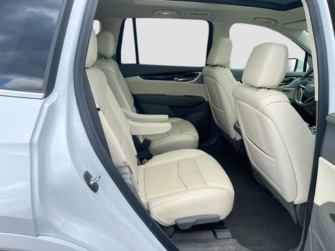 Used 2024 Cadillac XT6 Premium Luxury AWD/4WD image 30