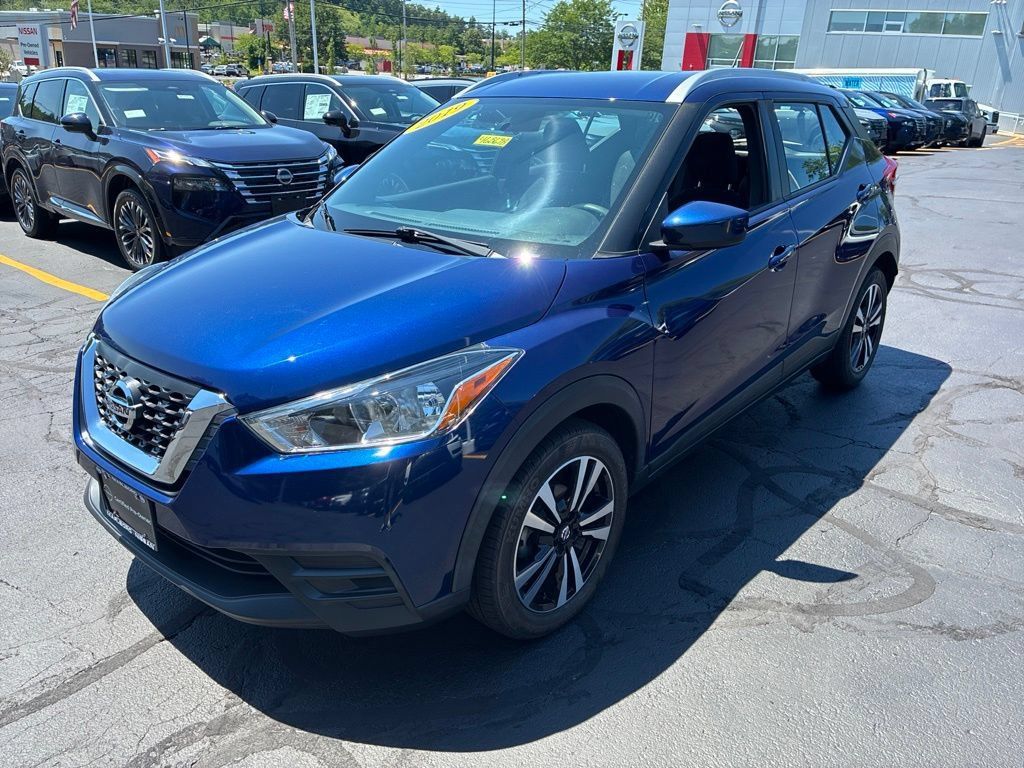 Used 2019 Nissan Kicks SV FWD image 3