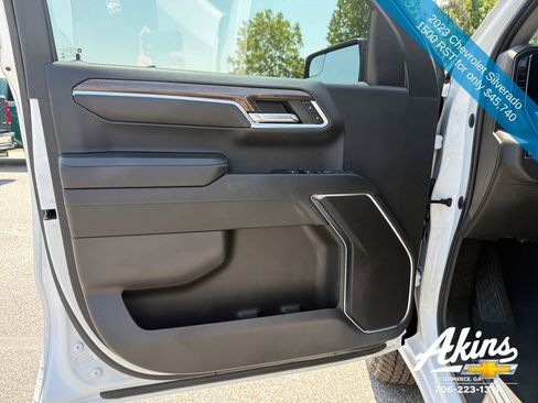 Certified 2023 Chevrolet Silverado 1500 RST w/ Z71 Off-Road Package AWD/4WD image 17