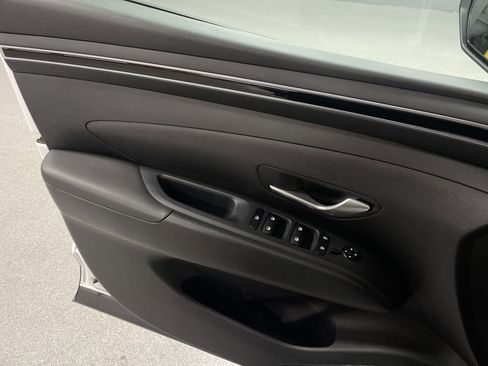 Used 2024 Hyundai Tucson Blue AWD/4WD image 9