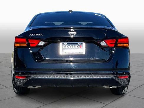 Certified 2025 Nissan Altima 2.5 S image 4