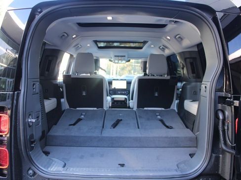 Certified 2025 Land Rover Defender 130 X-Dynamic SE image 52