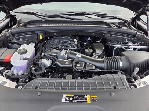 New 2025 Jeep Grand Cherokee Limited w/ Luxury Tech Group II image 33