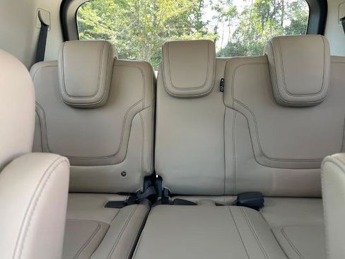 Certified 2026 INFINITI QX80 Pure w/ Cargo Package AWD/4WD image 13