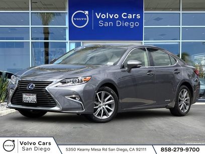 Used 2018 Lexus ES 300h w/ Luxury Package