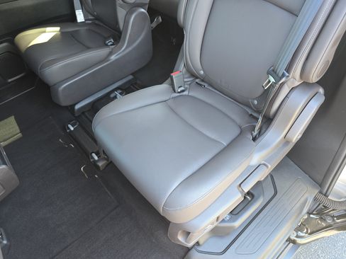 Used 2024 Honda Odyssey EX-L image 15