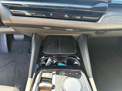 Certified 2024 BMW 530i w/ Convenience Package image 17