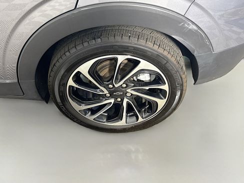 Used 2023 Chevrolet Bolt EUV Premier image 37