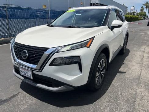 Used 2021 Nissan Rogue SV w/ Premium Package AWD/4WD image 9