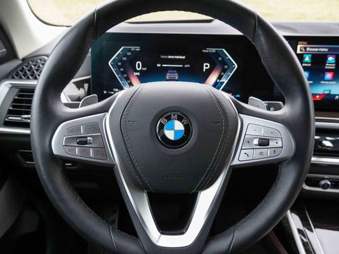 Used 2025 BMW X7 xDrive40i image 18