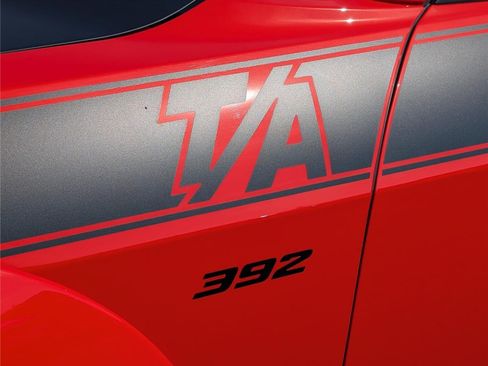 Used 2022 Dodge Challenger R/T Scat Pack RWD image 9