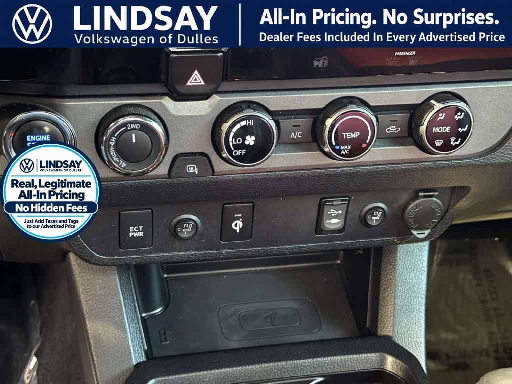 Used 2017 Toyota Tacoma TRD Sport w/ Tow Package (A/T) AWD/4WD image 17
