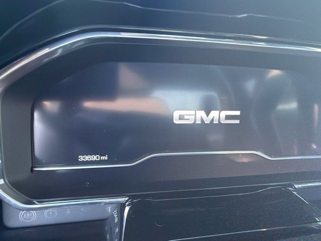 Used 2023 GMC Sierra 1500 Elevation AWD/4WD image 4