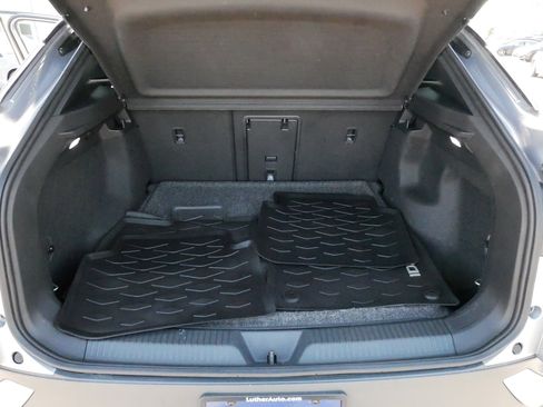 Used 2023 Volkswagen ID.4 Pro S AWD/4WD image 18