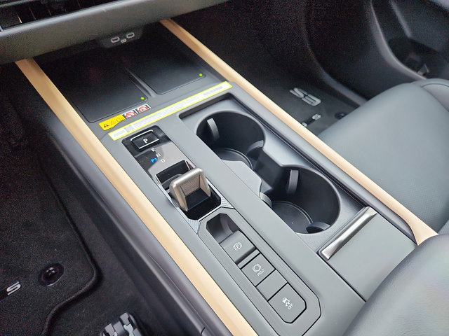 New 2026 Lexus ES 500e AWD/4WD image 10