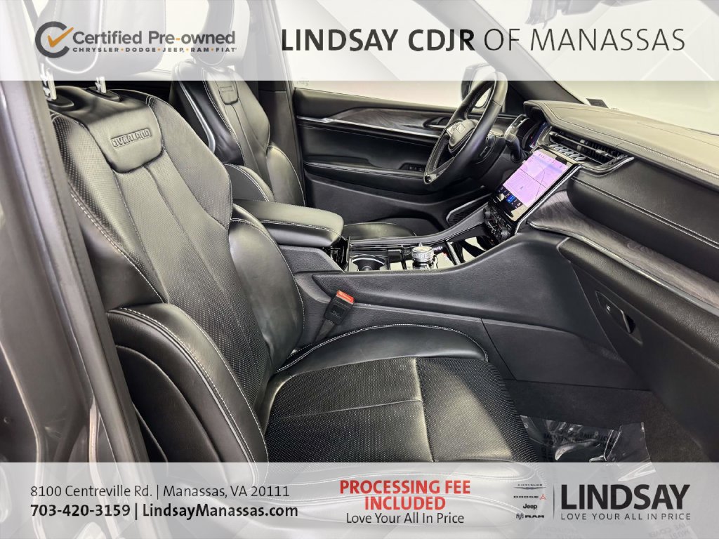 Used 2025 Jeep Grand Cherokee L Overland w/ Advanced Protech Group III AWD/4WD image 15