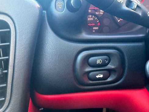 Used 2003 Chevrolet Corvette Convertible w/ Preferred Equipment Group1 image 21