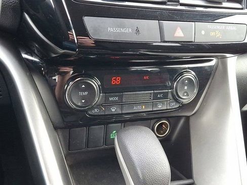Used 2024 Mitsubishi Eclipse Cross LE AWD/4WD image 19