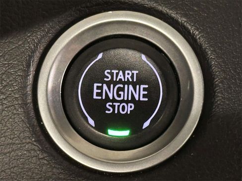 Used 2023 Cadillac XT4 Premium Luxury image 29