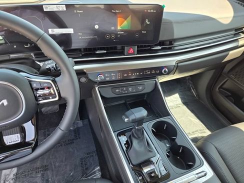 New 2026 Kia Carnival SX Prestige FWD image 18