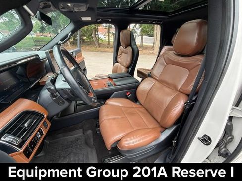 Used 2024 Lincoln Navigator Reserve AWD/4WD image 14