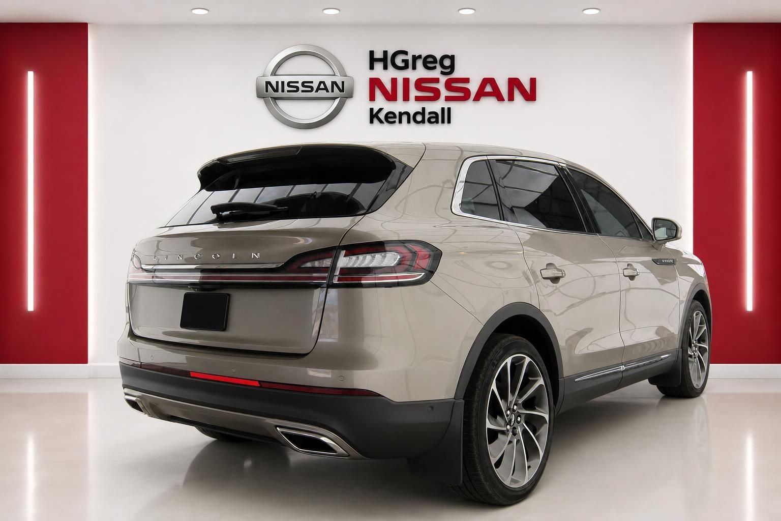 Used 2023 Lincoln Nautilus Reserve w/ Equipment Group 201A FWD image 4