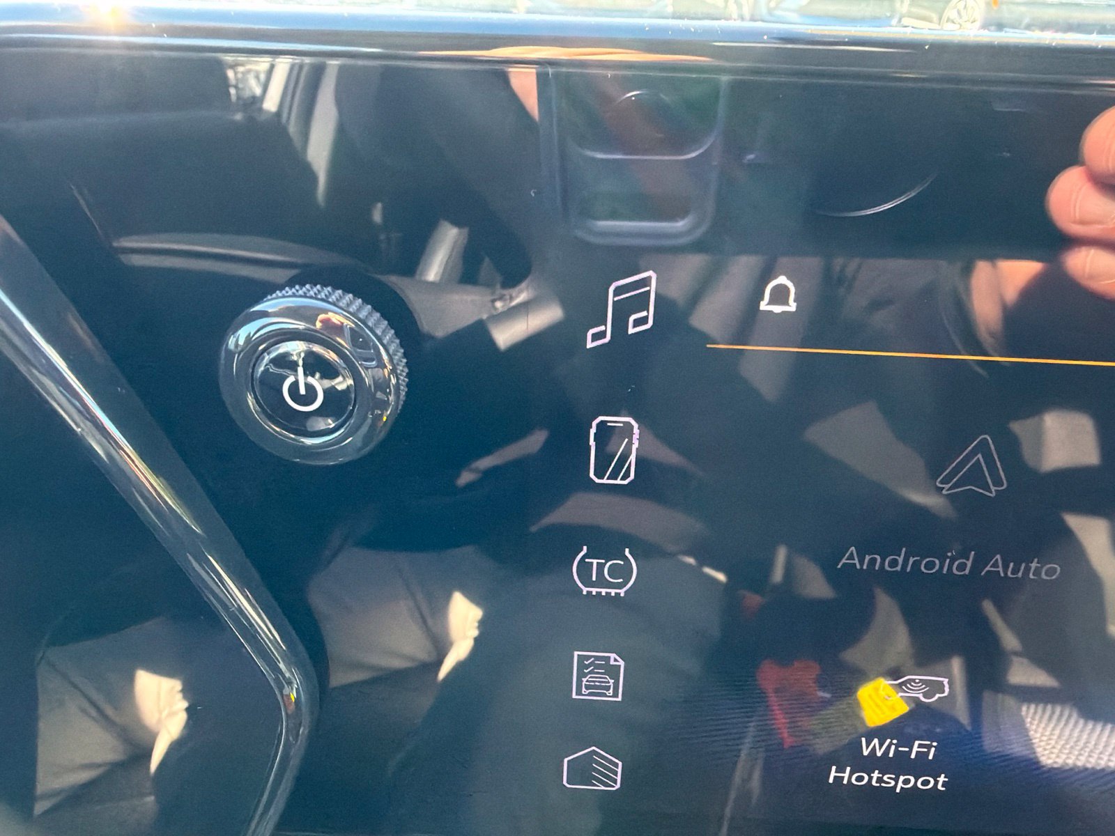 Used 2025 Chevrolet Trax LT w/ Driver Confidence Package FWD image 21