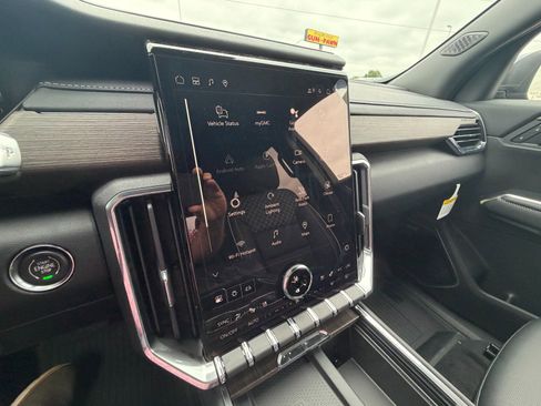 New 2026 GMC Acadia Denali w/ Super Cruise Package FWD image 14