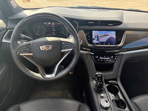 Certified 2025 Cadillac XT6 Sport w/ Platinum Package image 11