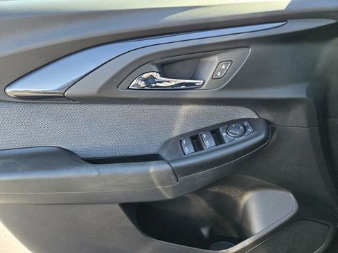 Used 2023 Chevrolet TrailBlazer LT w/ Convenience Package image 21