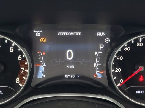 Used 2019 Jeep Compass Limited AWD/4WD image 9