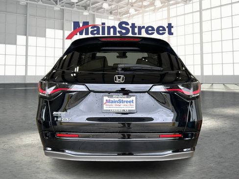 Used 2026 Honda HR-V EX-L image 4